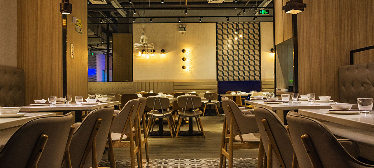 Cafés or Lounge Bars
