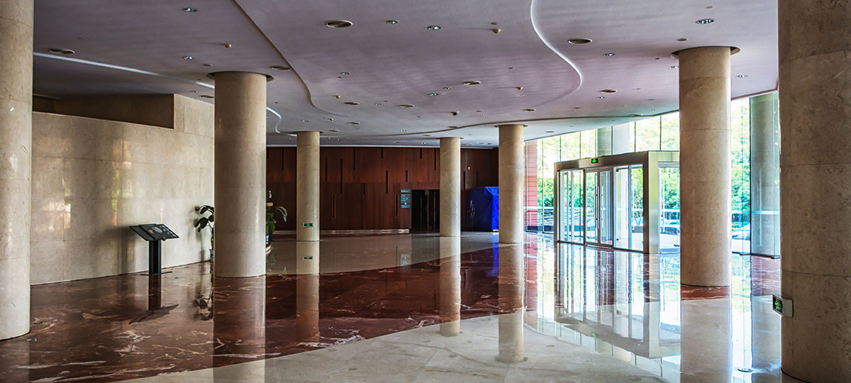 Hotel Lobbies & Lounges